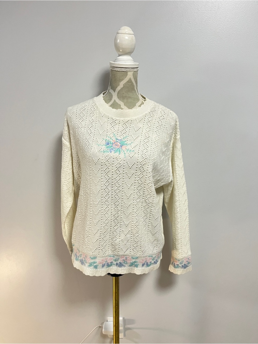 Vintage Tee-Ko Floral Open Knit Sweater Made in Canada Size Largw